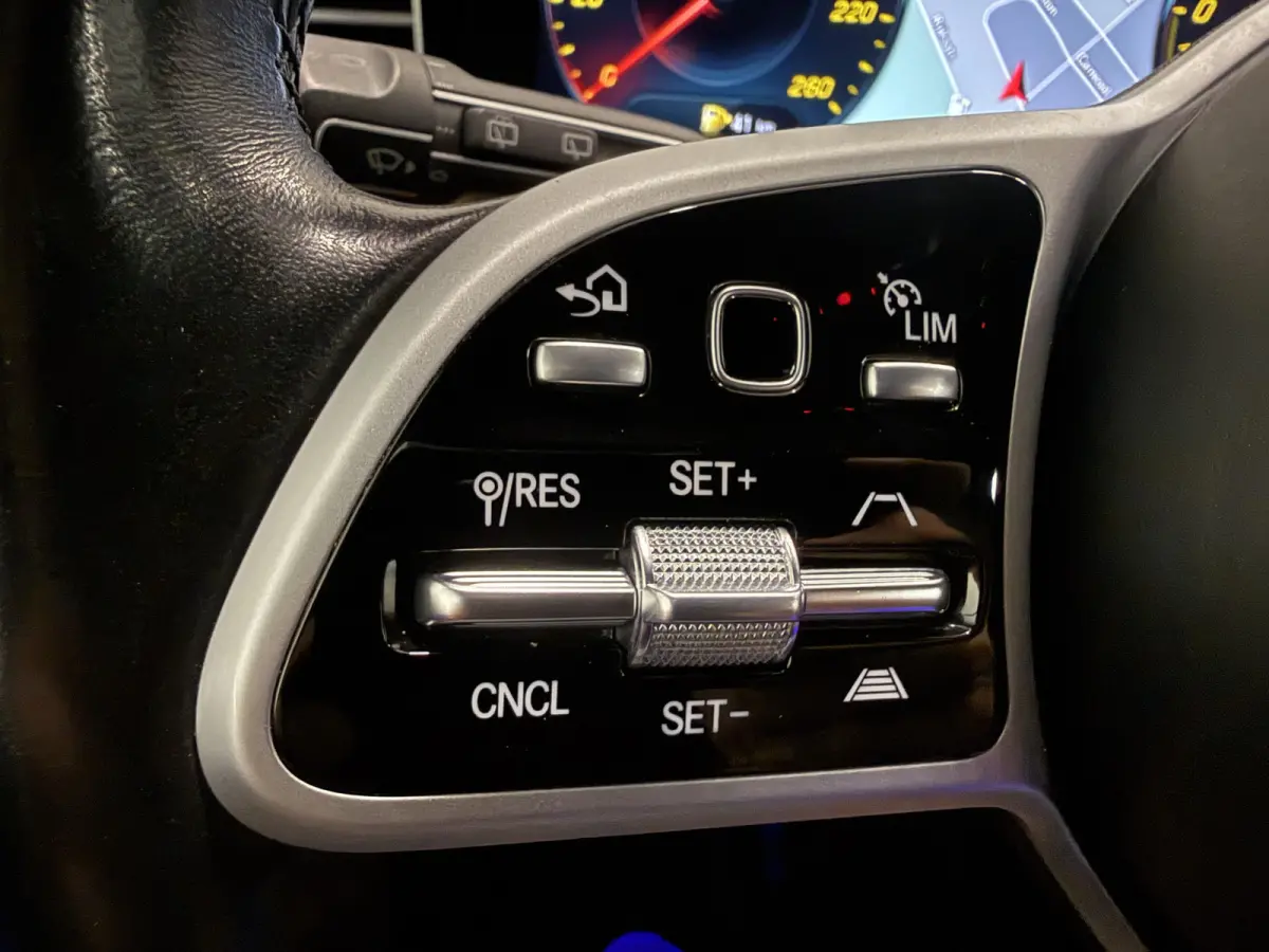 350 e 4MATIC AMG PANO/22"/LUCHTVERING/BURMESTER/TREKHAAK/HEAD-UP/SOH 97%/360CAMERA/MASSAGE+VENTILATIE/ZWART LEER/SFEER/DRIVING ASS.PACKAGE PLUS/ALARM KLASSE 5/NET GROTE OH BEURT GEHAD/NIEUWP