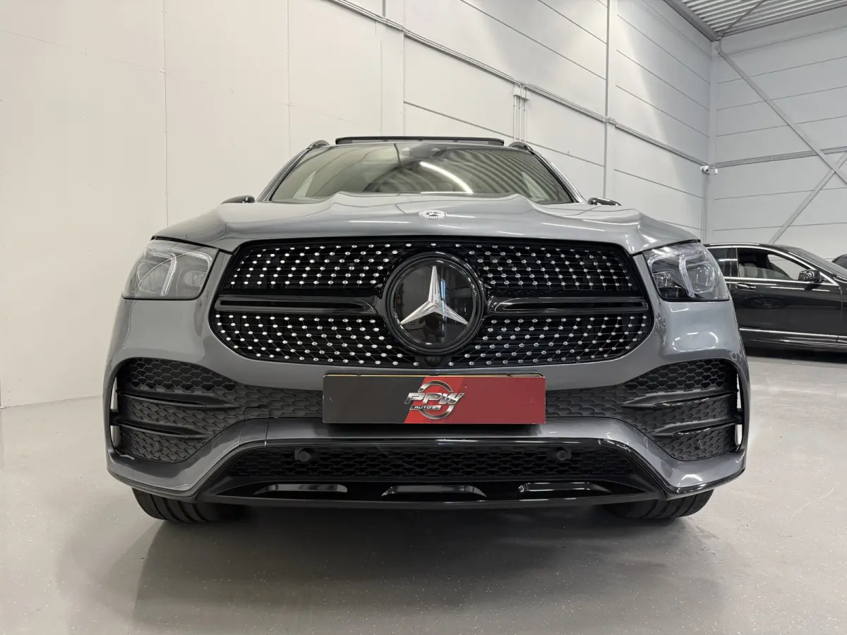 350 e 4MATIC AMG PANO/22"/LUCHTVERING/BURMESTER/TREKHAAK/HEAD-UP/SOH 97%/360CAMERA/MASSAGE+VENTILATIE/ZWART LEER/SFEER/DRIVING ASS.PACKAGE PLUS/ALARM KLASSE 5/NET GROTE OH BEURT GEHAD/NIEUWP