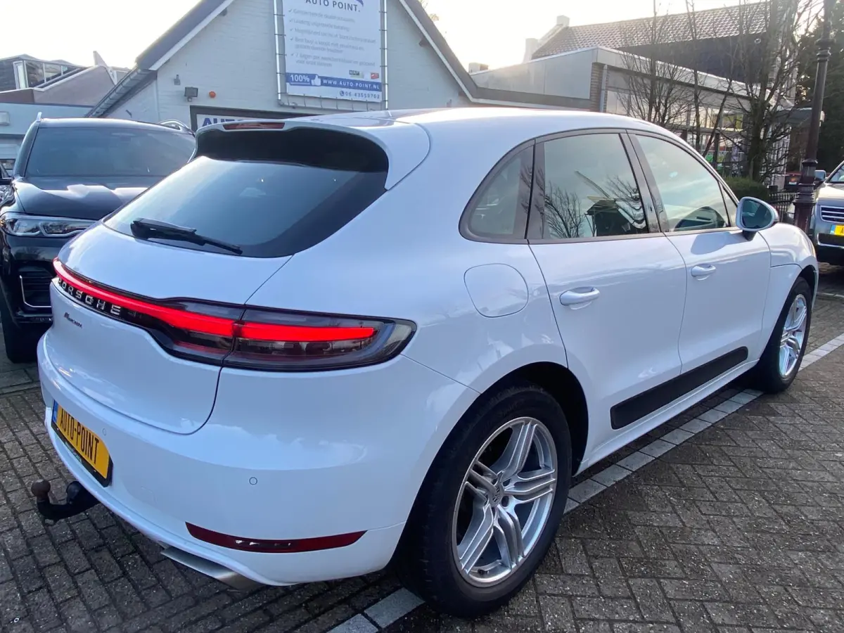2.0 SPORTDESIGN/KEYLESS/NL-AUTO/CAMERA/BLINDSPOT