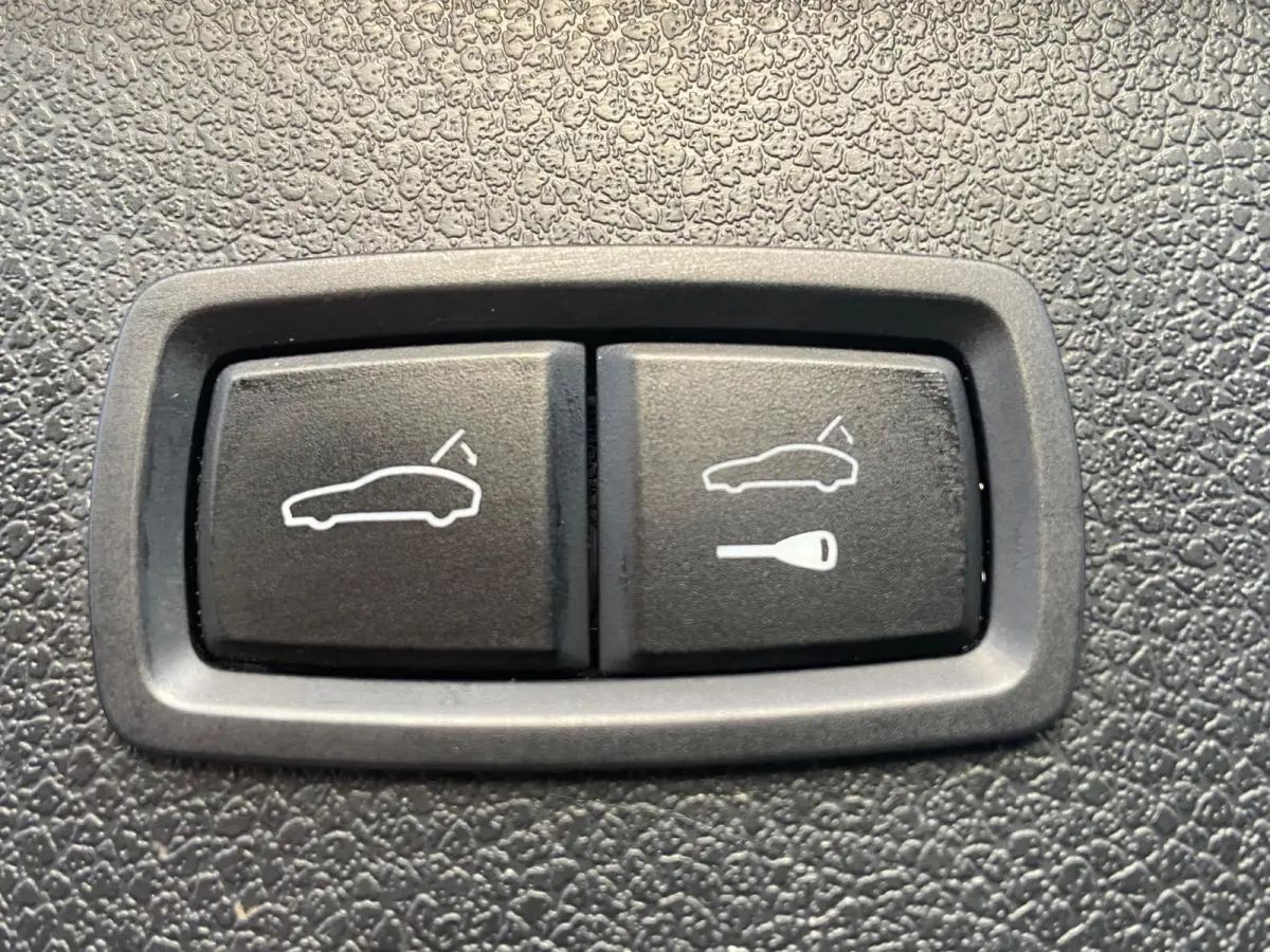 2.0 SPORTDESIGN/KEYLESS/NL-AUTO/CAMERA/BLINDSPOT