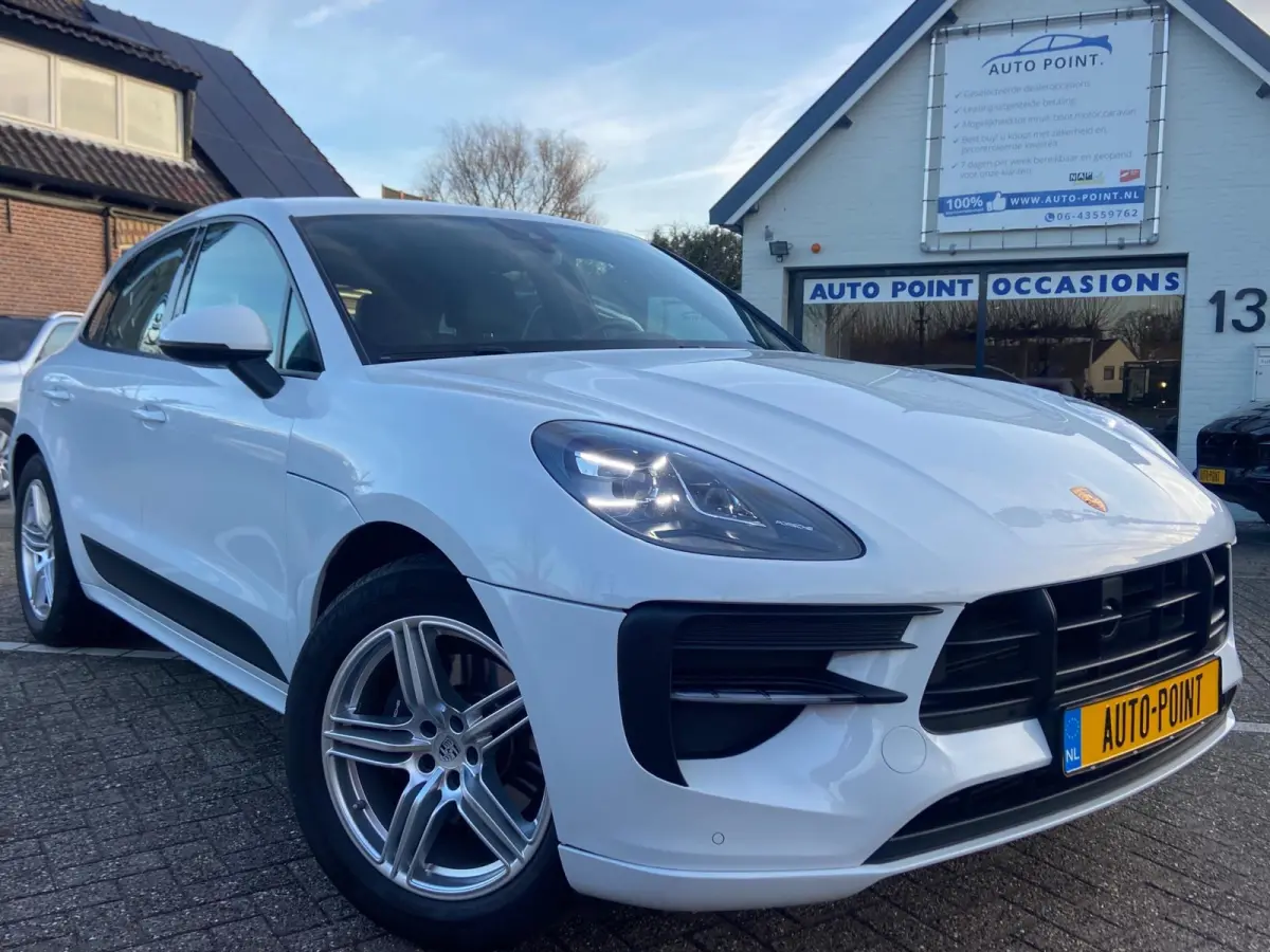 2.0 SPORTDESIGN/KEYLESS/NL-AUTO/CAMERA/BLINDSPOT