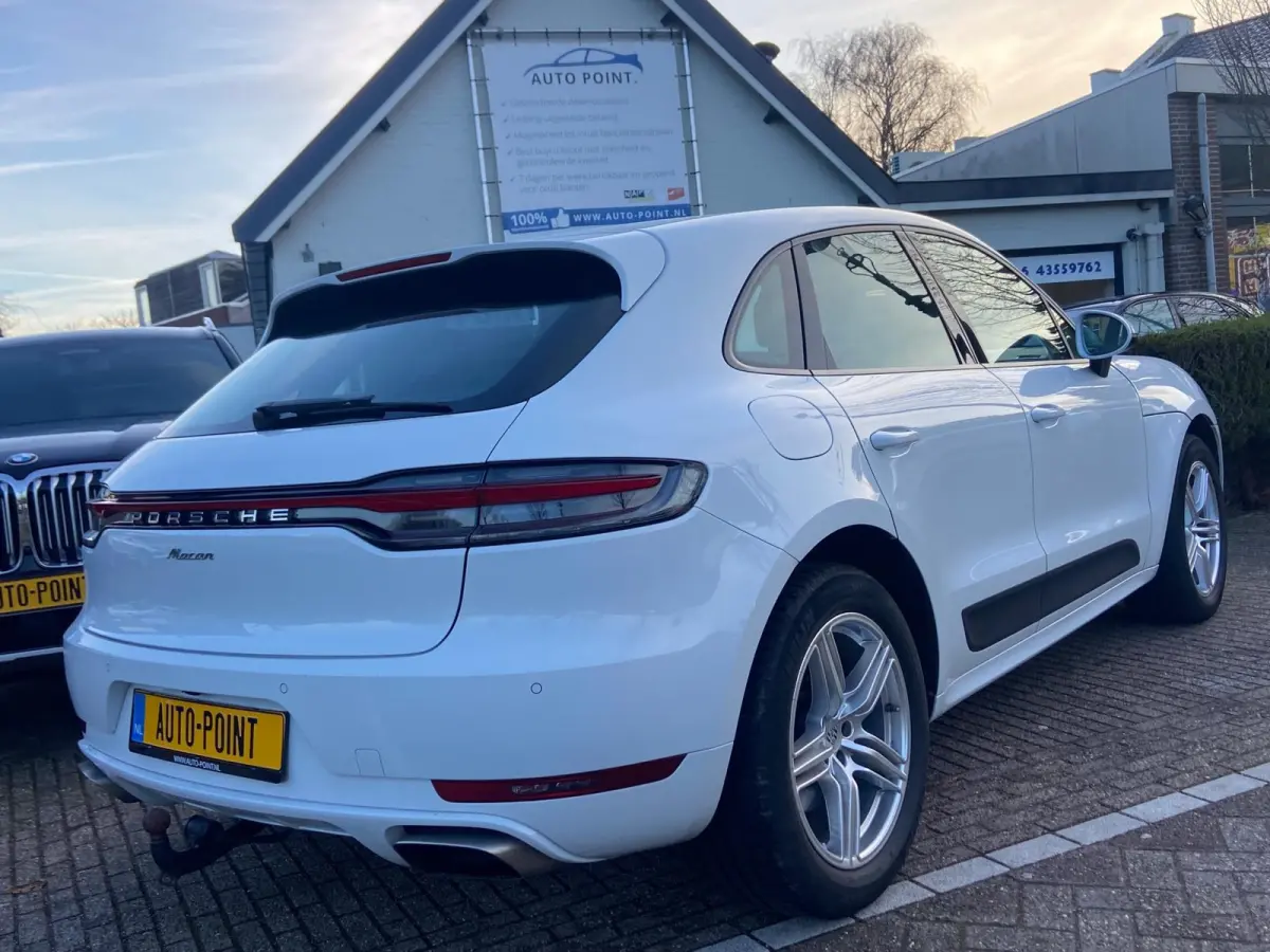 2.0 SPORTDESIGN/KEYLESS/NL-AUTO/CAMERA/BLINDSPOT