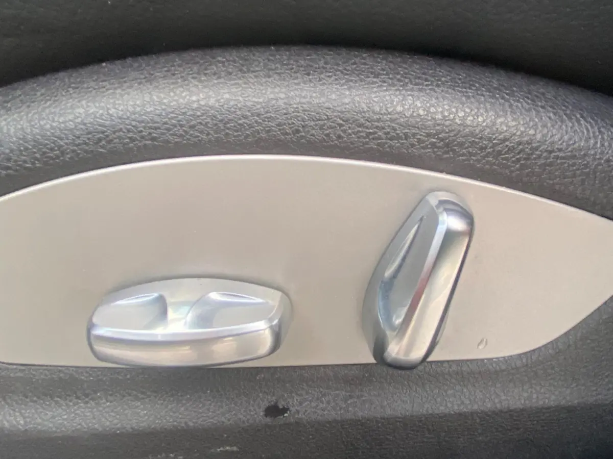 2.0 SPORTDESIGN/KEYLESS/NL-AUTO/CAMERA/BLINDSPOT