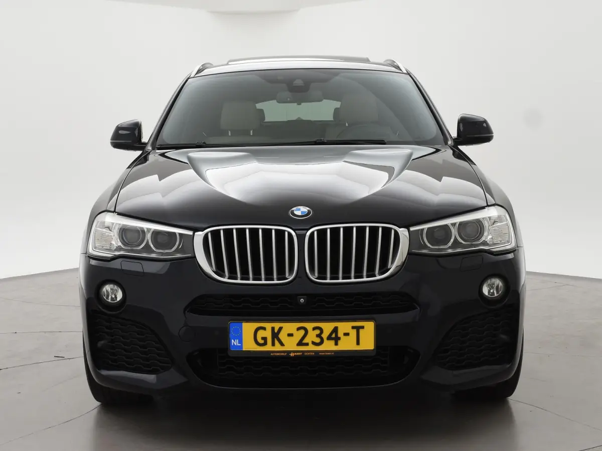 xDrive20i M-SPORT + SCHUIFDAK | TREKHAAK | HEAD-UP | 20 INCH LMV | MEMORY
