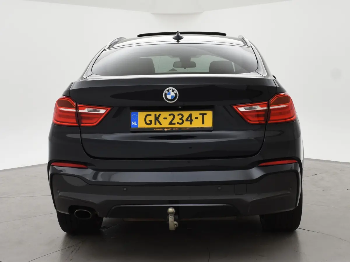 xDrive20i M-SPORT + SCHUIFDAK | TREKHAAK | HEAD-UP | 20 INCH LMV | MEMORY