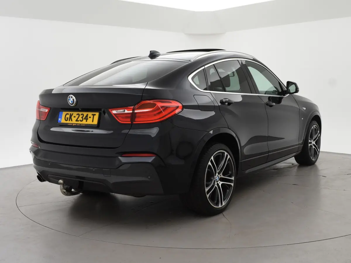 xDrive20i M-SPORT + SCHUIFDAK | TREKHAAK | HEAD-UP | 20 INCH LMV | MEMORY