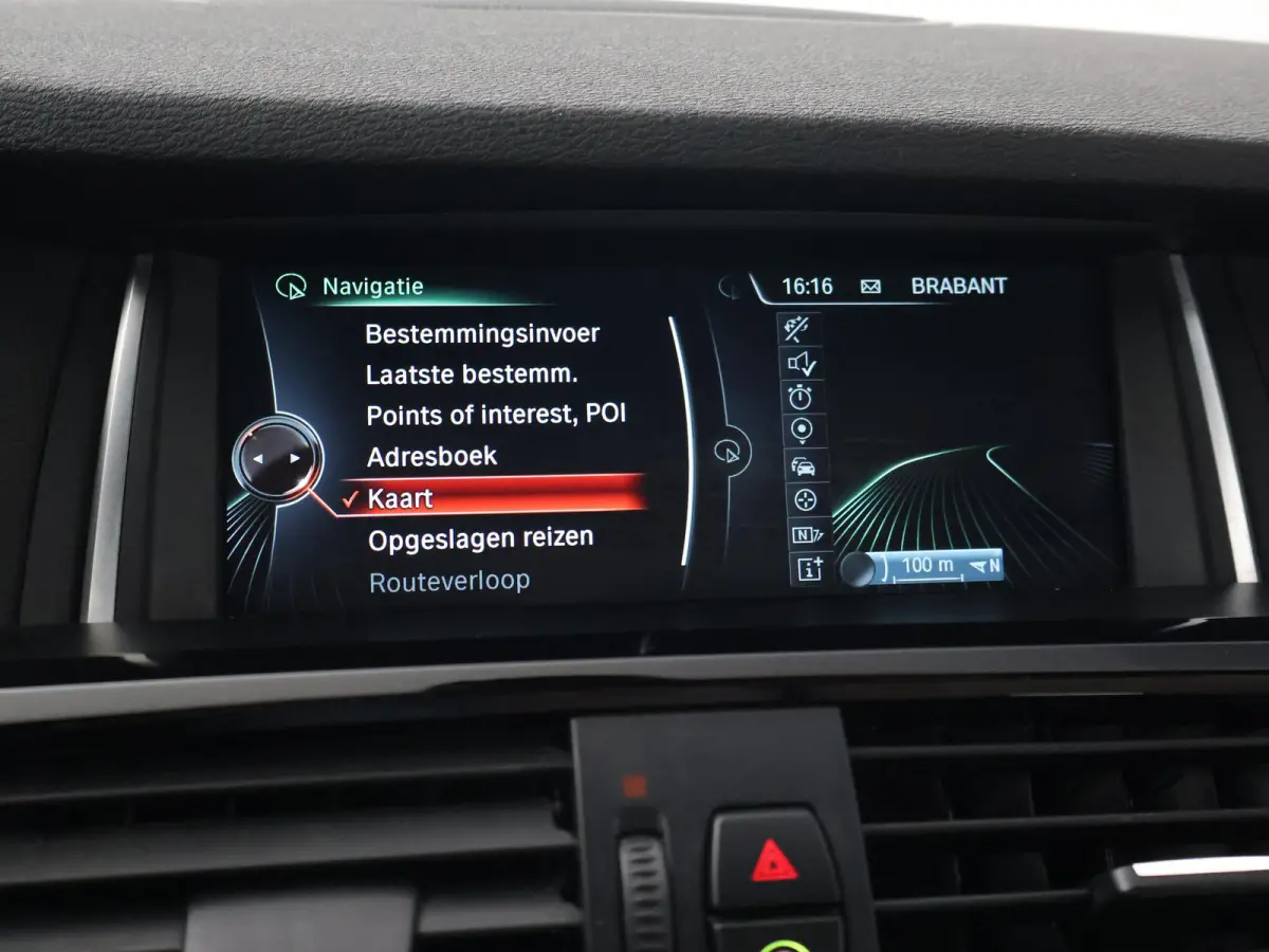 xDrive20i M-SPORT + SCHUIFDAK | TREKHAAK | HEAD-UP | 20 INCH LMV | MEMORY