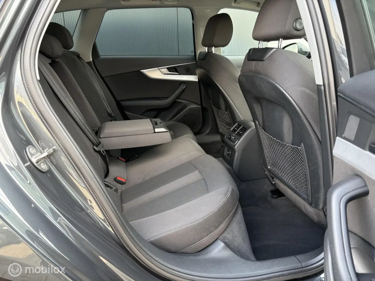 35 TFSI S-Line LED / Apple / 19" LM / Rijklaar