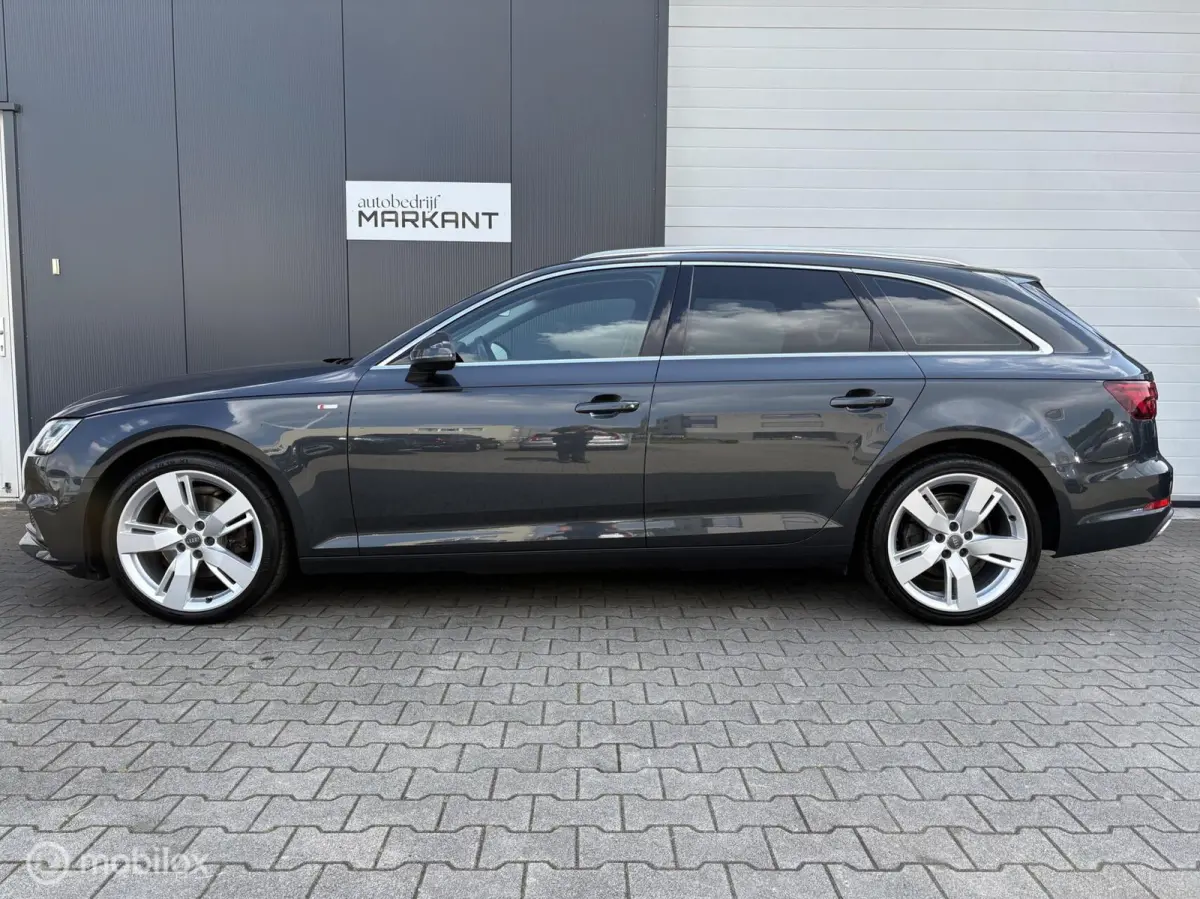 35 TFSI S-Line LED / Apple / 19" LM / Rijklaar