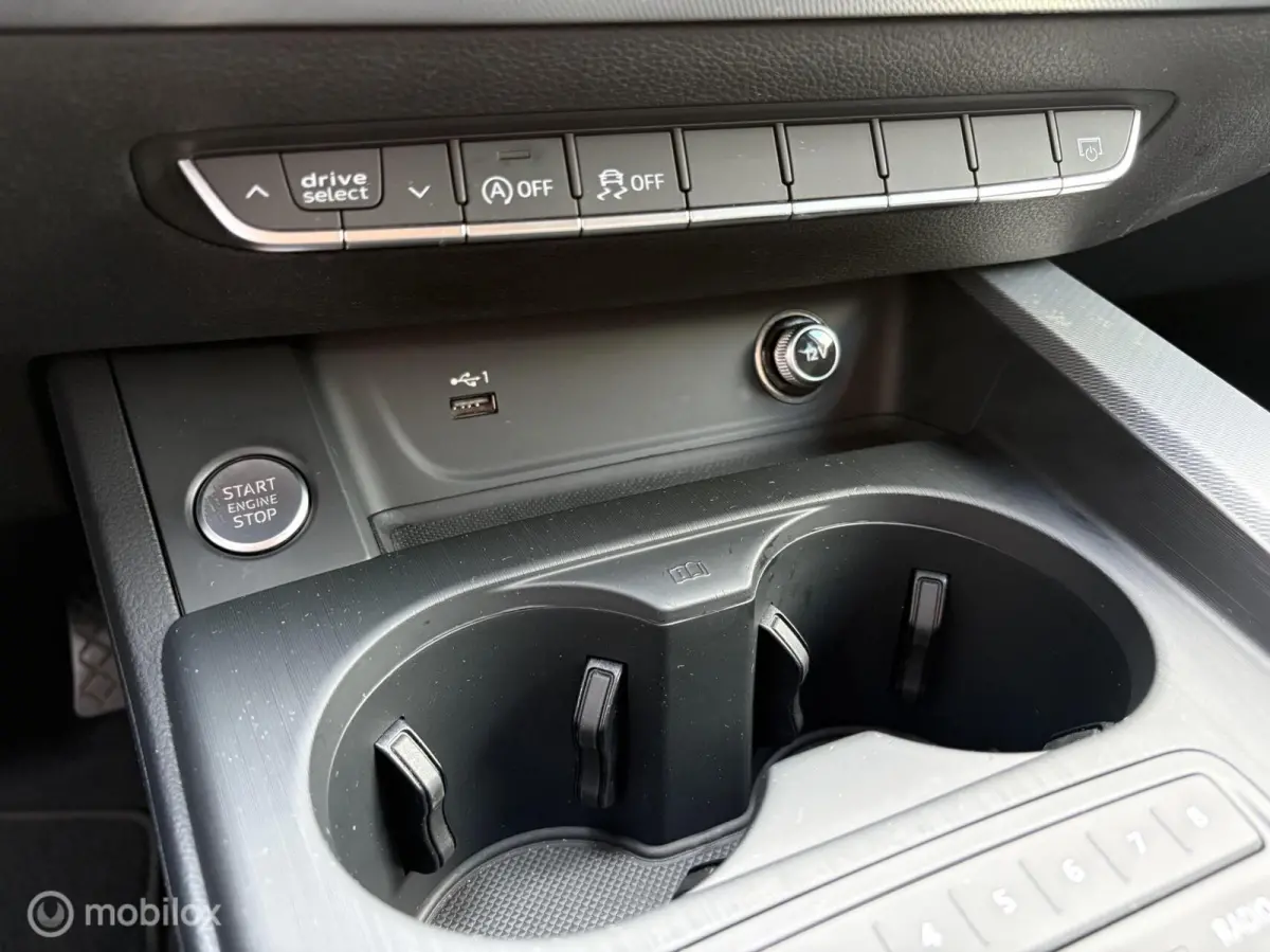 35 TFSI S-Line LED / Apple / 19" LM / Rijklaar