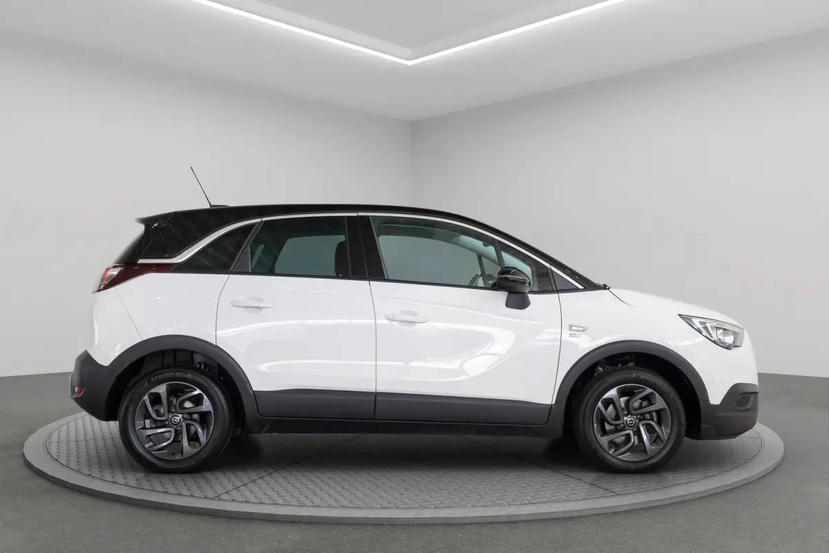 1.2 Turbo 120 Jaar Edition | Parkeersensoren | Navigatie | Apple Carplay & Android Auto | Cruise Controle | Airco |