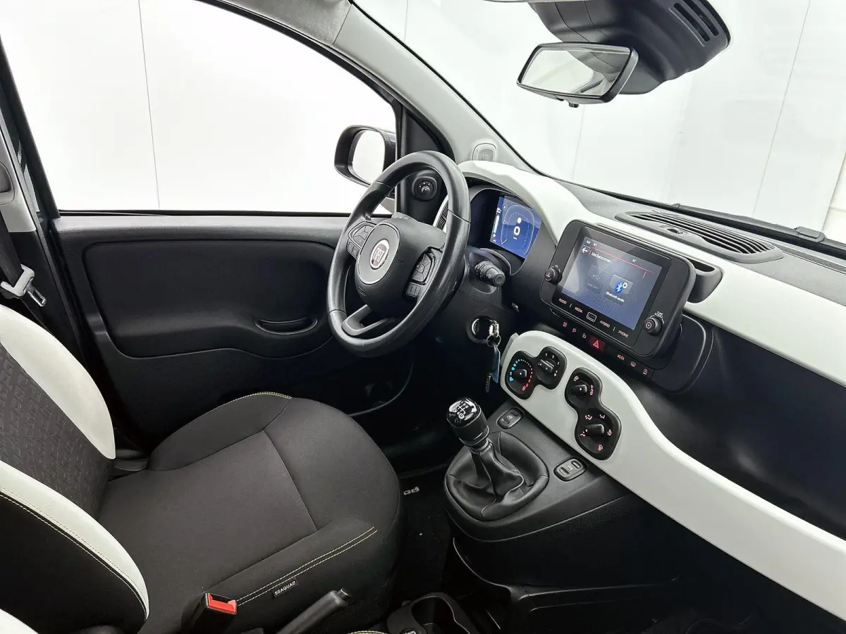 1.0 Hybrid 70pk Pandina | Apple CarPlay & Android Auto | Airco | Cruise control