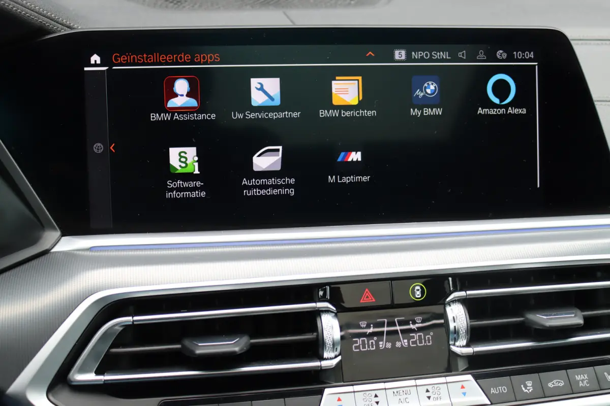 xDrive40d M-Sport High Executive | Panoramadak | ACC | Leder | Memory | Camera | Trekhaak | Harman/Kardon | 22'' inch | Sport-uitlaatsysteem M |