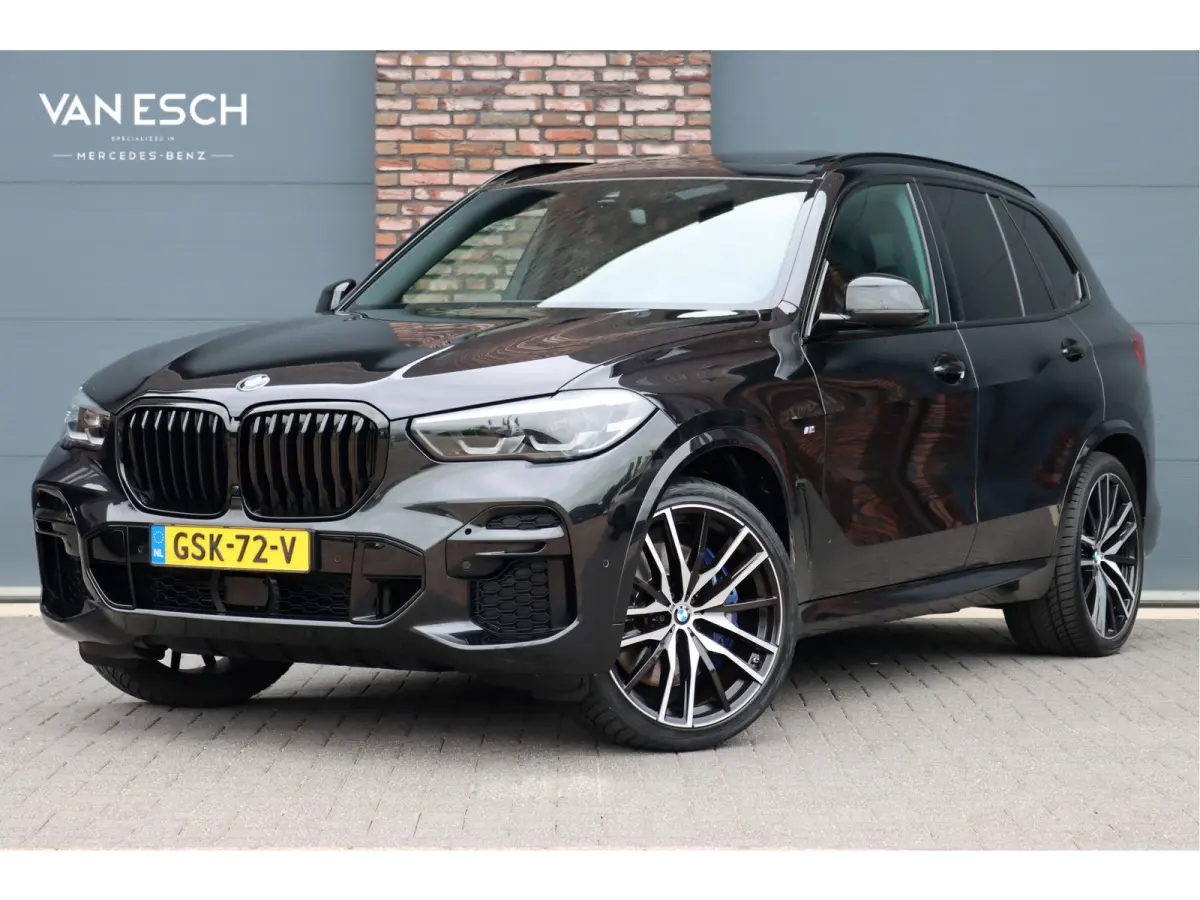 xDrive40d M-Sport High Executive | Panoramadak | ACC | Leder | Memory | Camera | Trekhaak | Harman/Kardon | 22'' inch | Sport-uitlaatsysteem M |