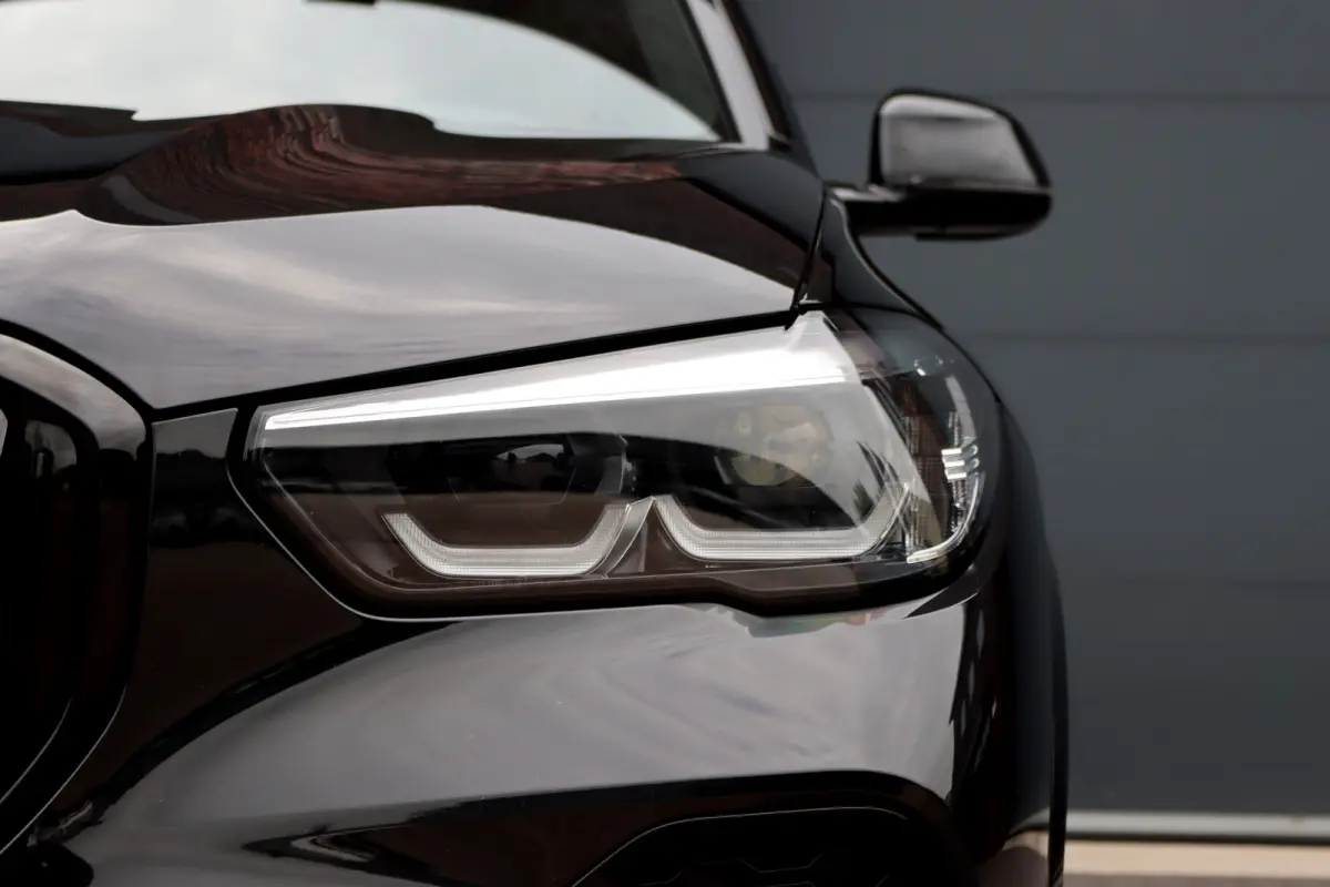 xDrive40d M-Sport High Executive | Panoramadak | ACC | Leder | Memory | Camera | Trekhaak | Harman/Kardon | 22'' inch | Sport-uitlaatsysteem M |