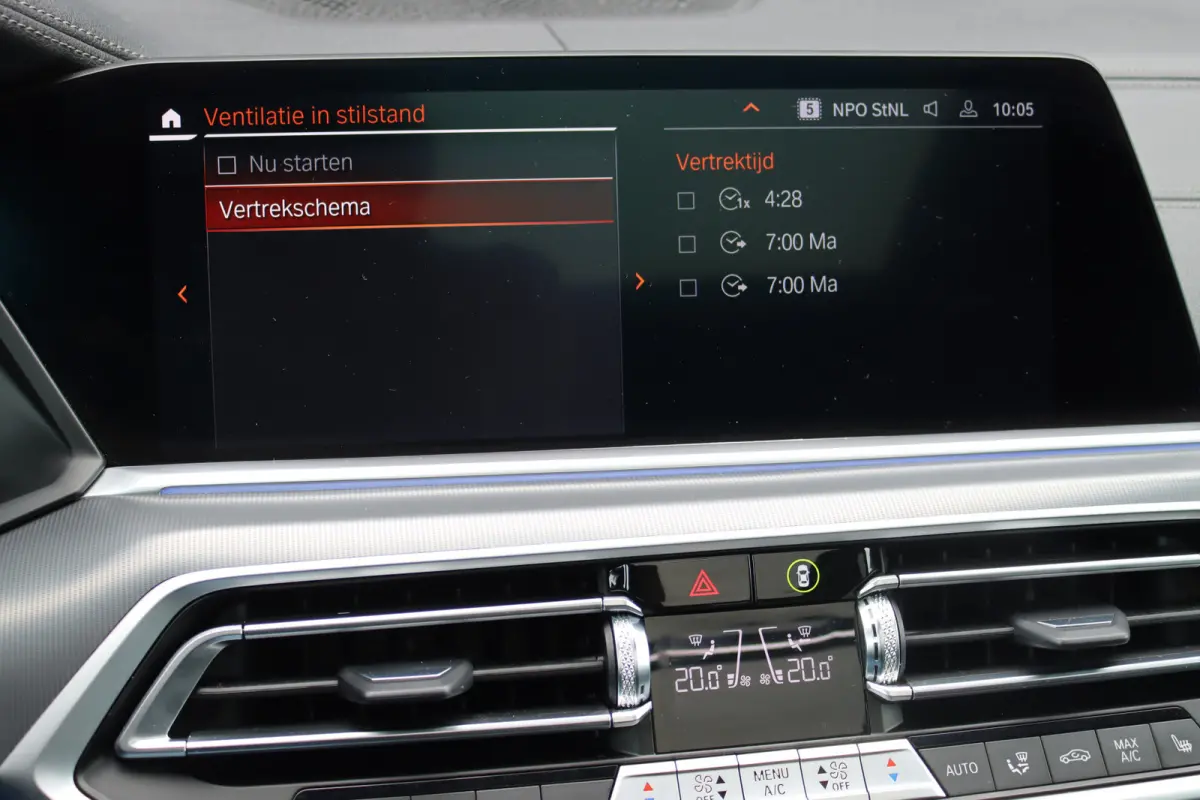 xDrive40d M-Sport High Executive | Panoramadak | ACC | Leder | Memory | Camera | Trekhaak | Harman/Kardon | 22'' inch | Sport-uitlaatsysteem M |