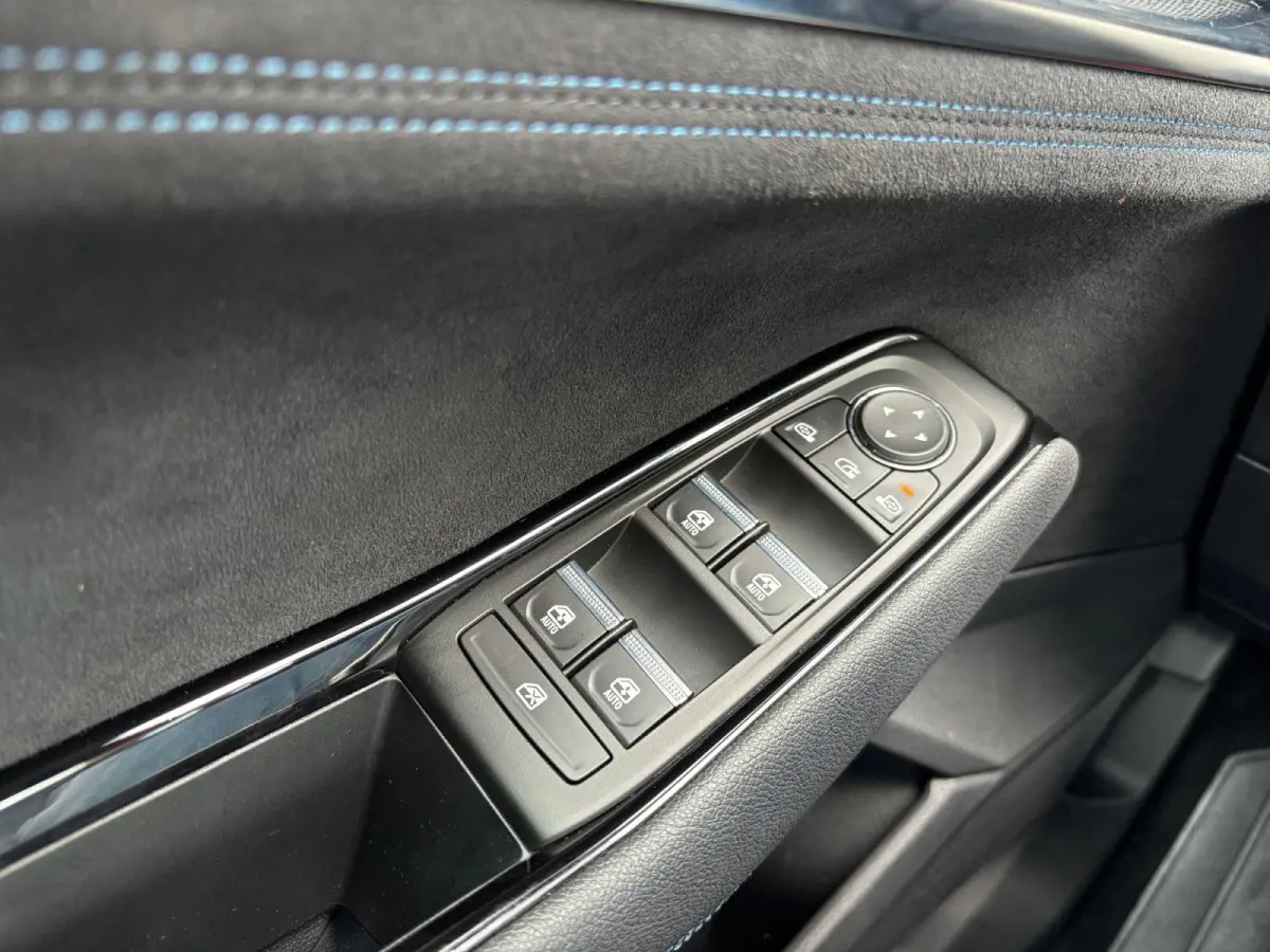 1.2 E-Tech Full-Hybrid 200PK Iconic Alpine ✅ H/K ✅ 4CONTROL ✅ ACC