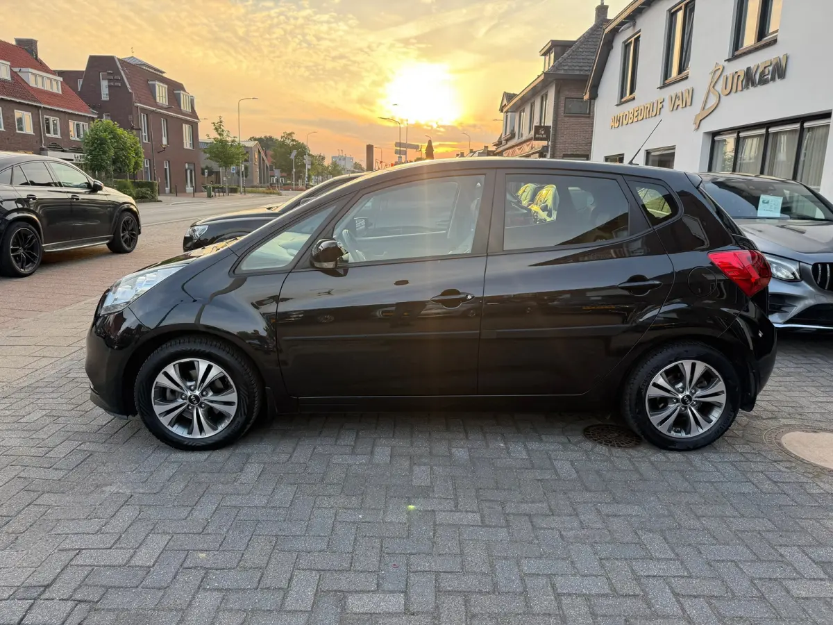 1.4 CVVT Edition, Schuif/kanteldak, Achteruitrijcamera, Navigatie, Trekhaak