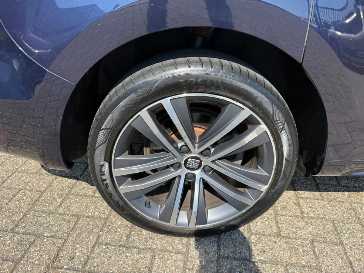 1.4 TSI FR Connect, 7 pers, Automaat, Panodak, NAP