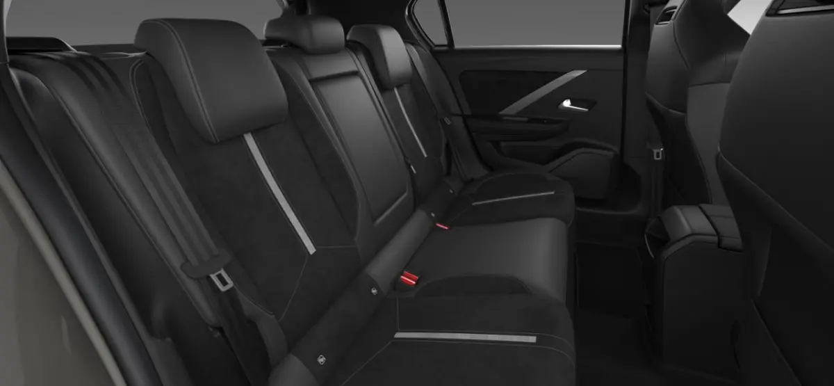 GSe | Black pack voor het exterieur | Draadloze Apple Carplay en Android Auto | Draadloze telefoonlader