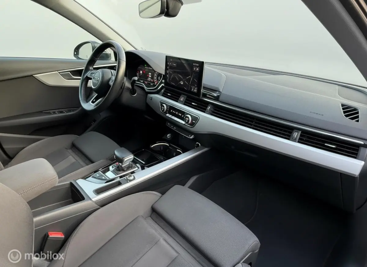 35 TFSI Launch edition Business