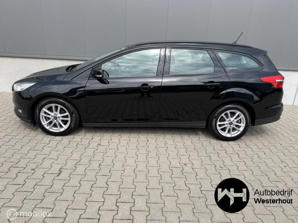 1.0 Lease Edition|DEALER ONDER|APPLE CARPLAY