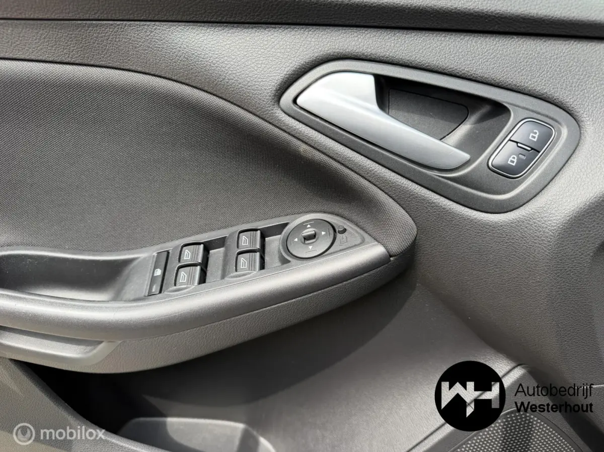 1.0 Lease Edition|DEALER ONDER|APPLE CARPLAY
