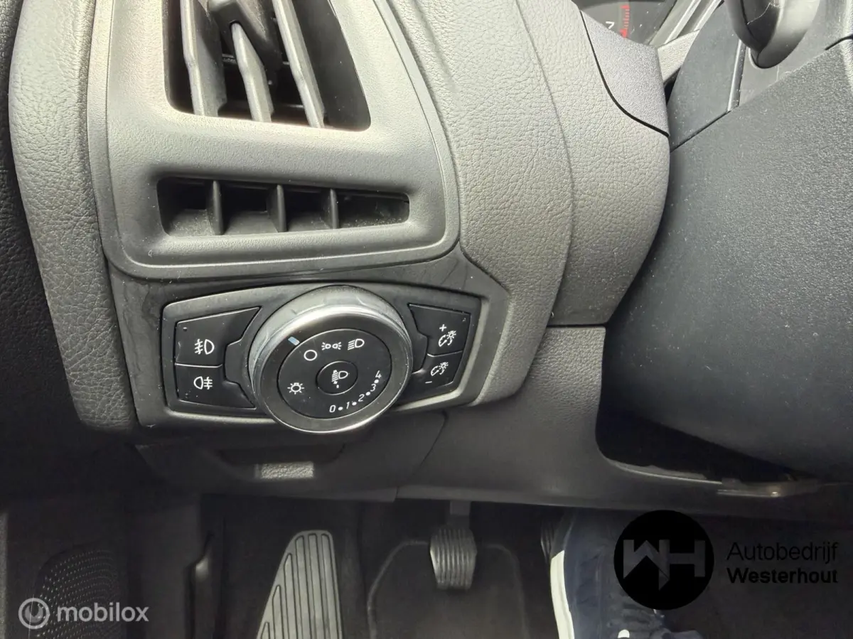 1.0 Lease Edition|DEALER ONDER|APPLE CARPLAY
