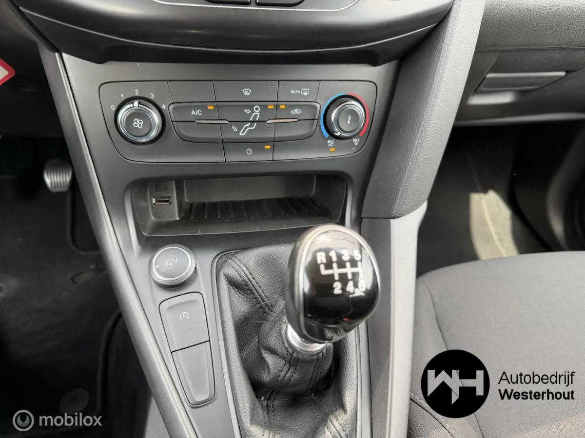 1.0 Lease Edition|DEALER ONDER|APPLE CARPLAY