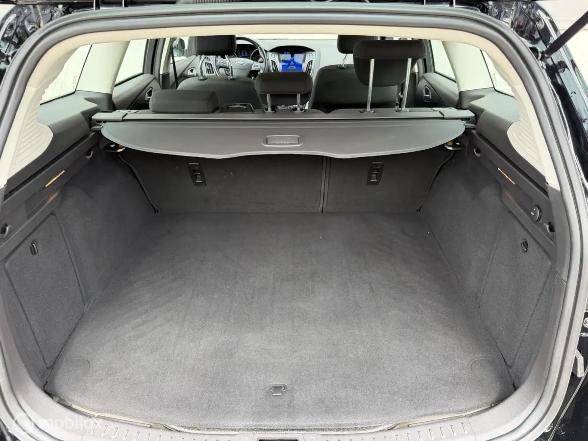 1.0 Lease Edition|DEALER ONDER|APPLE CARPLAY