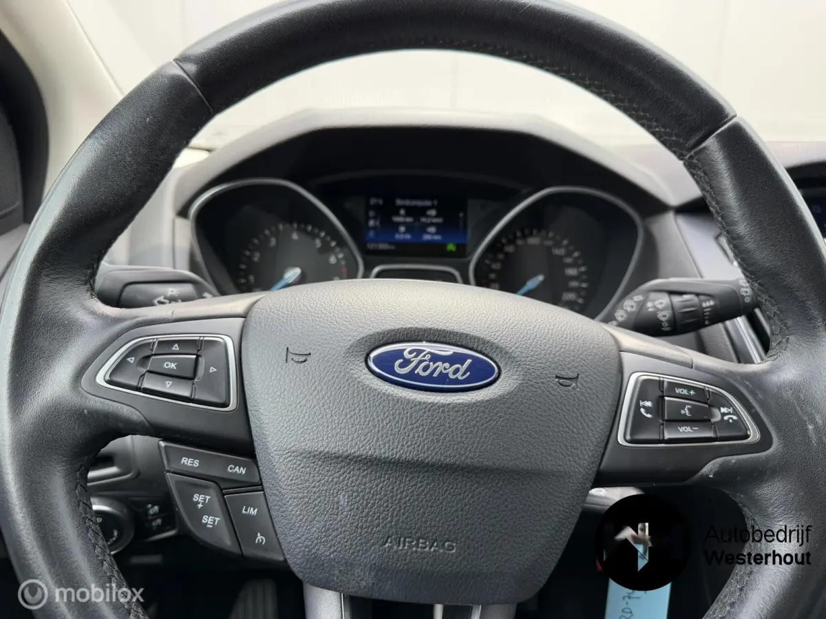 1.0 Lease Edition|DEALER ONDER|APPLE CARPLAY