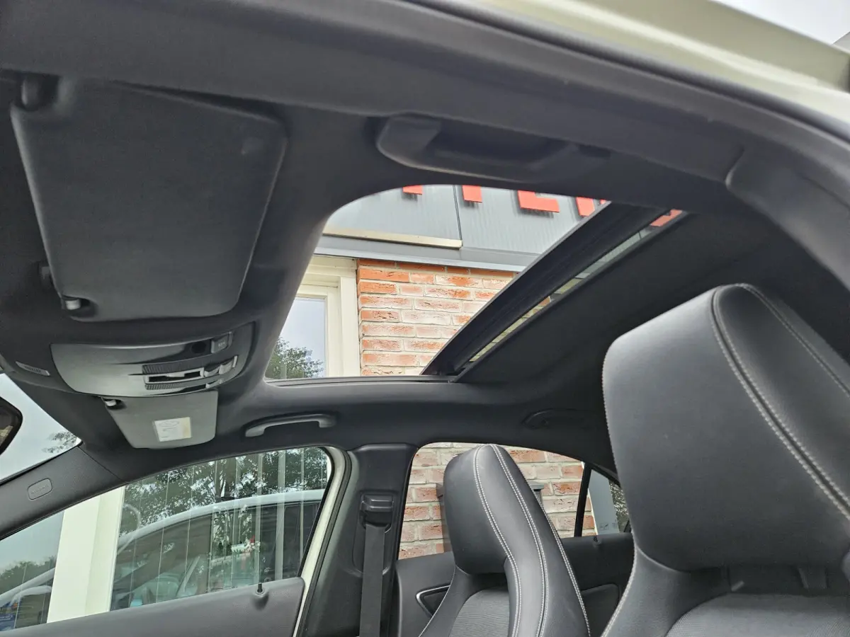 160 Sport Edition Panorama/Schuifdak! LED! 19INCH! NAP! Automaat! Mooie/Nette Auto!