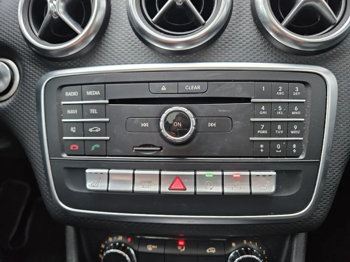 160 Sport Edition Panorama/Schuifdak! LED! 19INCH! NAP! Automaat! Mooie/Nette Auto!