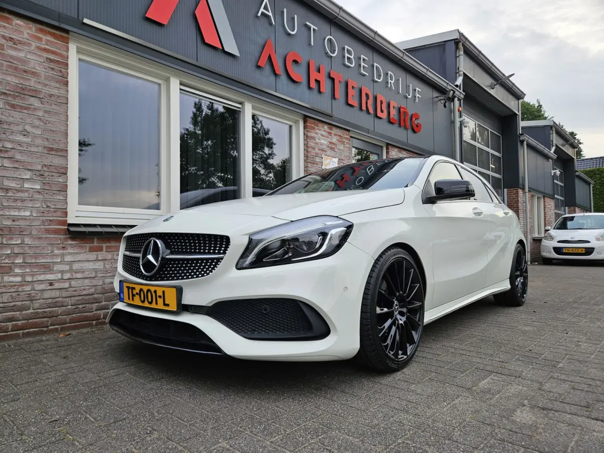 160 Sport Edition Panorama/Schuifdak! LED! 19INCH! NAP! Automaat! Mooie/Nette Auto!