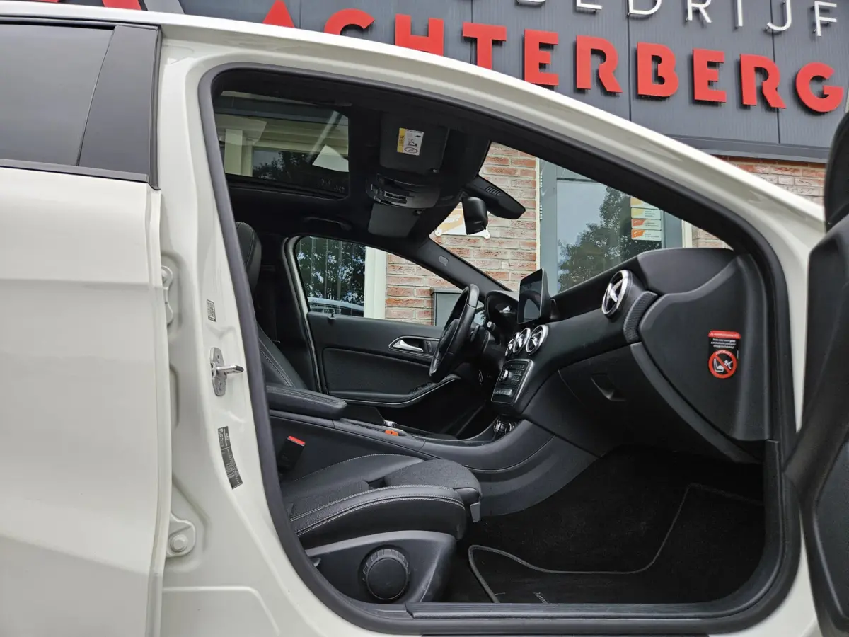 160 Sport Edition Panorama/Schuifdak! LED! 19INCH! NAP! Automaat! Mooie/Nette Auto!