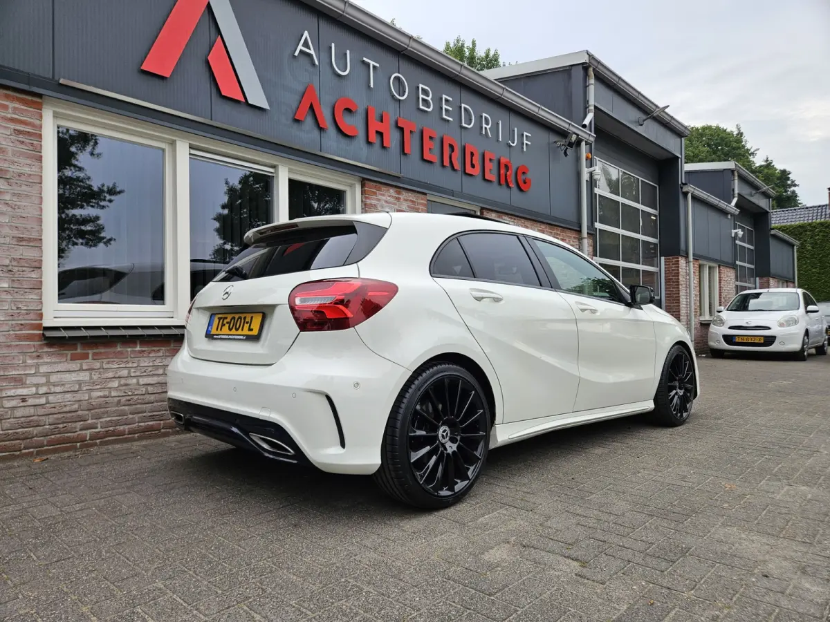 160 Sport Edition Panorama/Schuifdak! LED! 19INCH! NAP! Automaat! Mooie/Nette Auto!