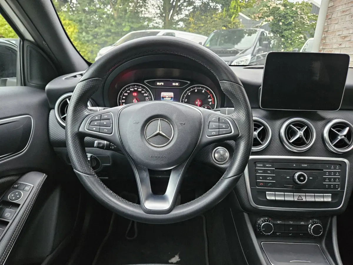 160 Sport Edition Panorama/Schuifdak! LED! 19INCH! NAP! Automaat! Mooie/Nette Auto!