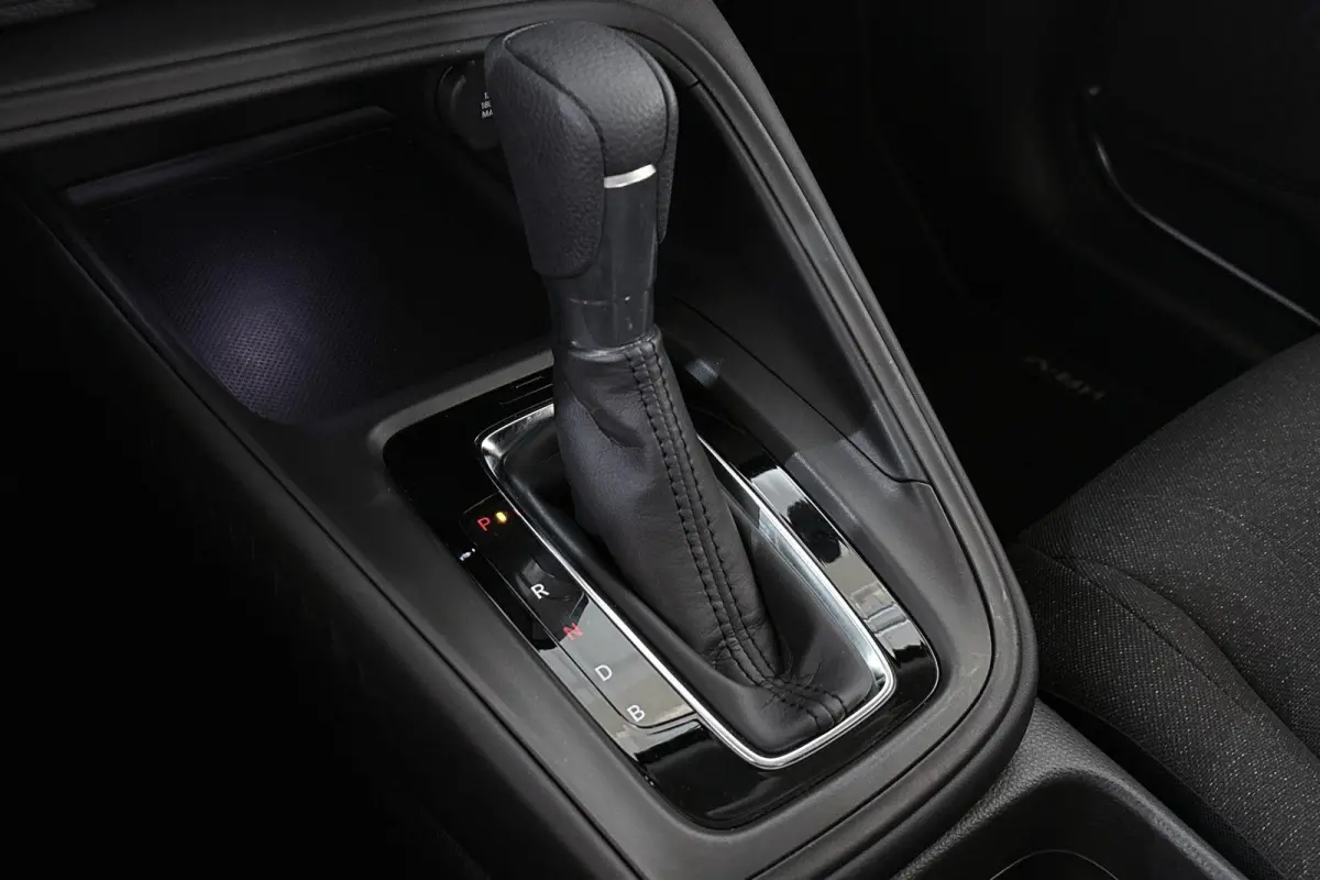1.5 e:HEV Elegance NL Auto Stoelverwarming Keyless Apple CarPlay