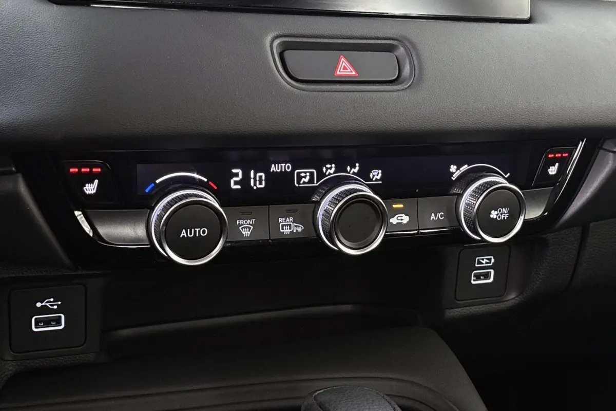 1.5 e:HEV Elegance NL Auto Stoelverwarming Keyless Apple CarPlay