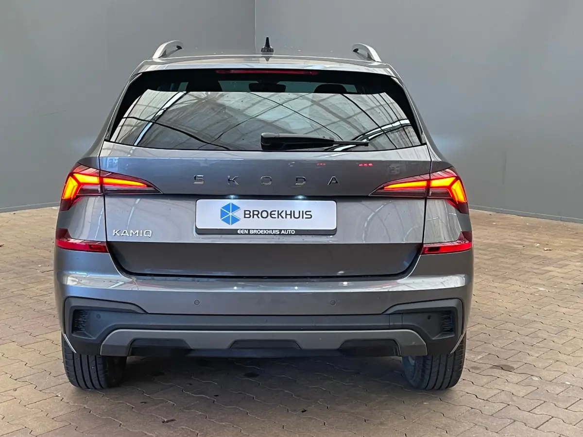 1.0 TSI Selection Carplay | LED | Parkeersensoren | Digitaal Dashboard | Climate Control | Cruise Control | Apple Carplay/Android Auto|telefoonintegratie premium | Cruise control | DAB ontva