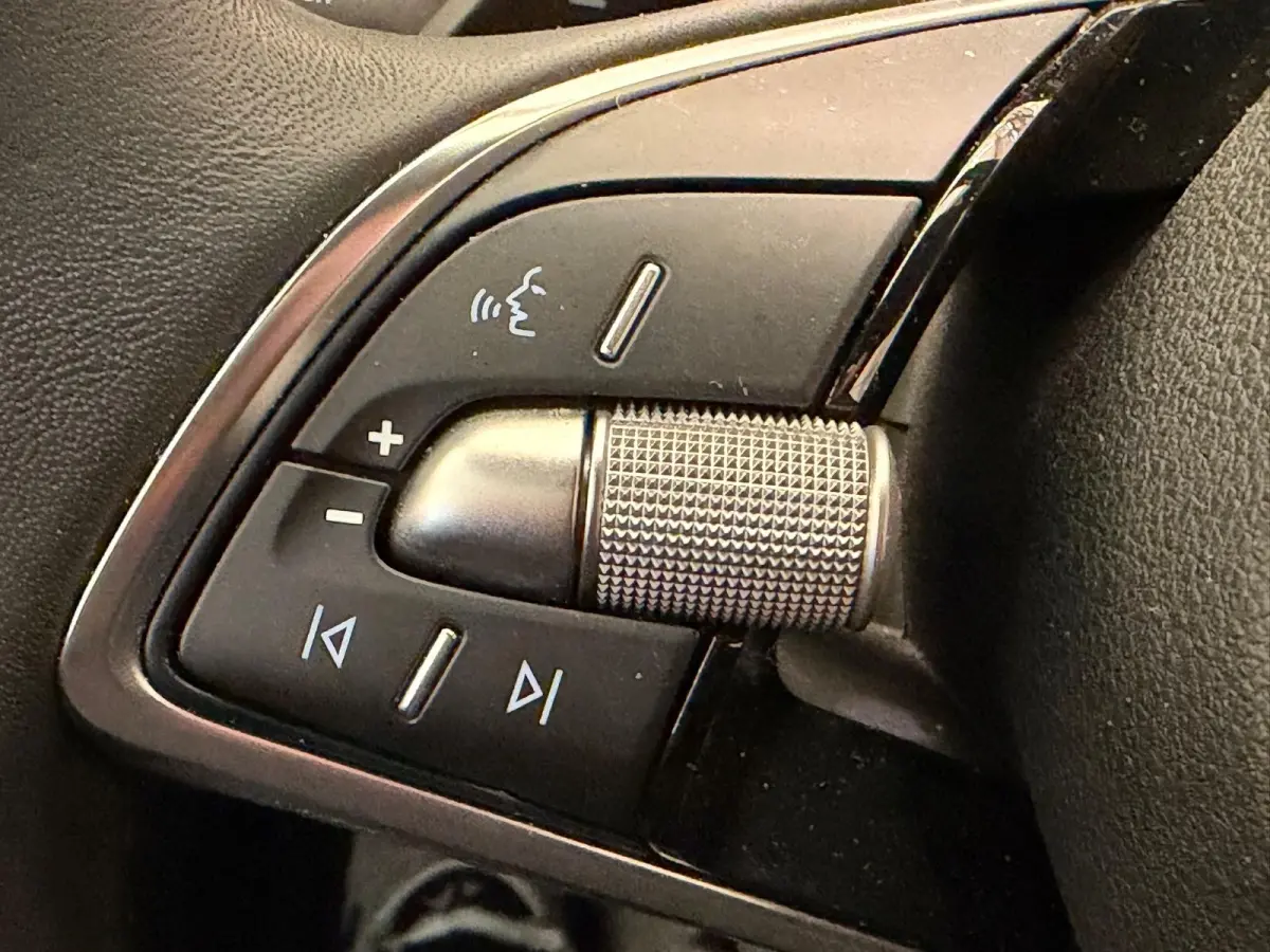 1.0 TSI Selection Carplay | LED | Parkeersensoren | Digitaal Dashboard | Climate Control | Cruise Control | Apple Carplay/Android Auto|telefoonintegratie premium | Cruise control | DAB ontva