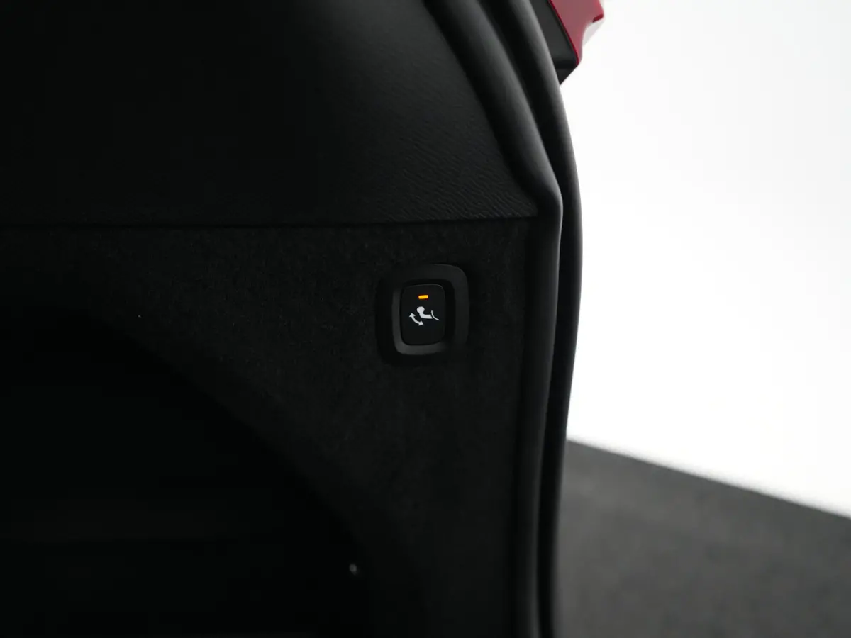 T8 Recharge AWD Inscription | Long Range | Adaptive Cruise | 360° Camera | Panoramadak | Head-up | Harman/Kardon | Trekhaak