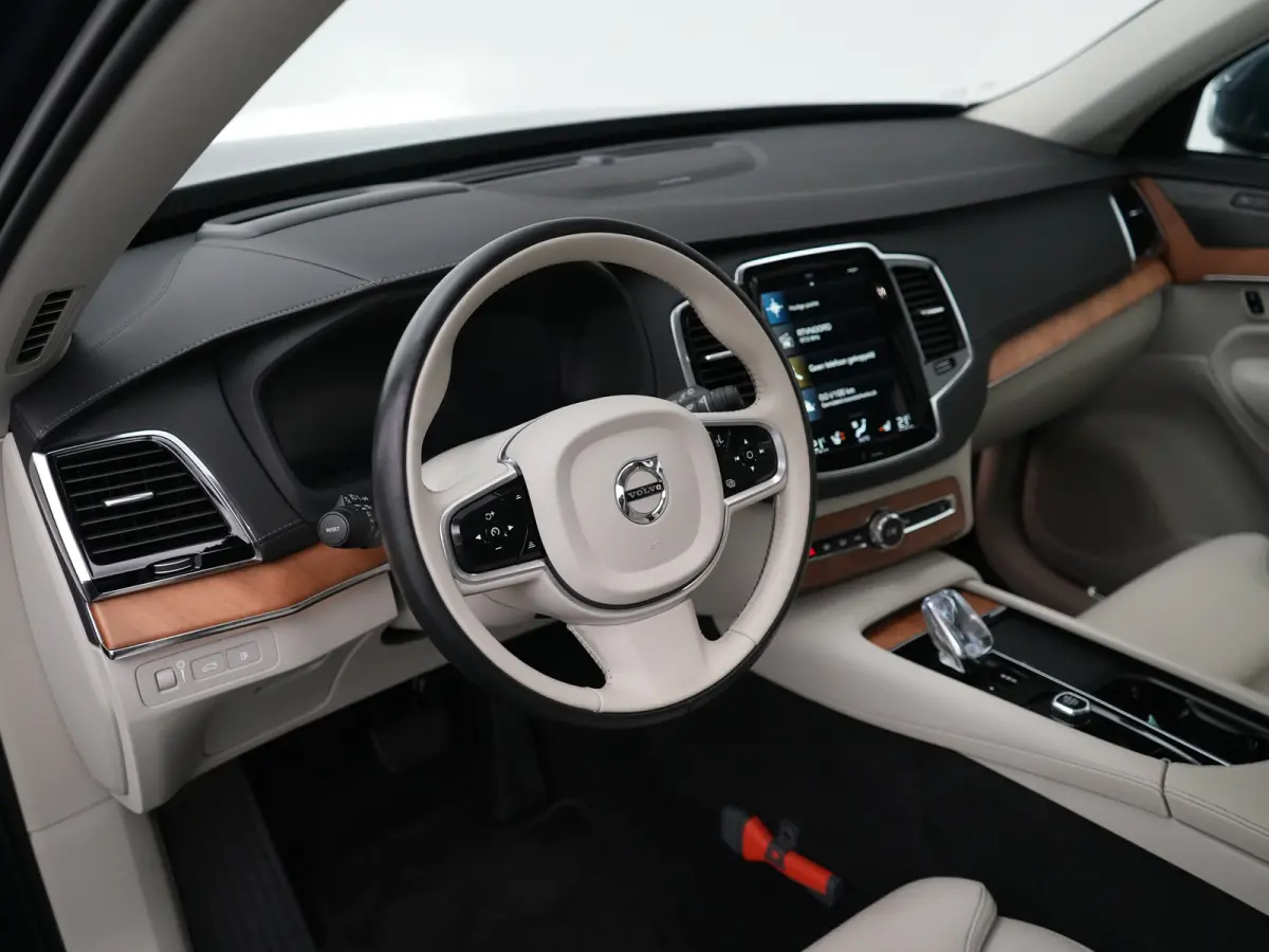 T8 Recharge AWD Inscription | Long Range | Adaptive Cruise | 360° Camera | Panoramadak | Head-up | Harman/Kardon | Trekhaak