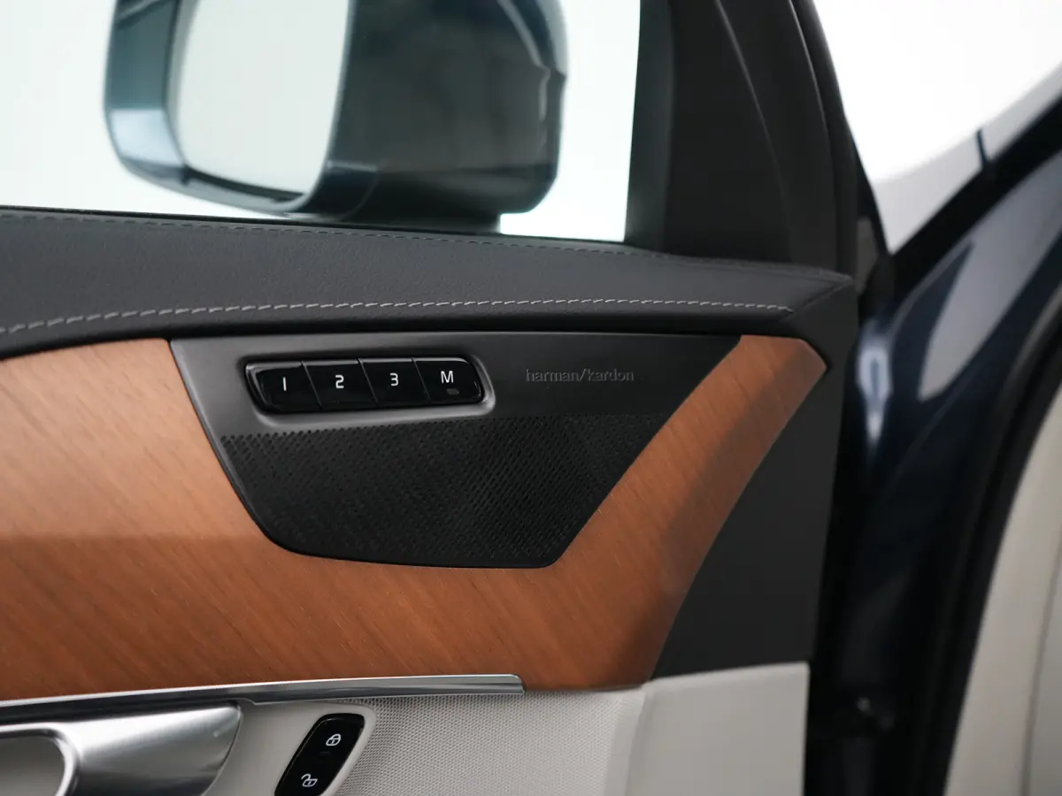 T8 Recharge AWD Inscription | Long Range | Adaptive Cruise | 360° Camera | Panoramadak | Head-up | Harman/Kardon | Trekhaak