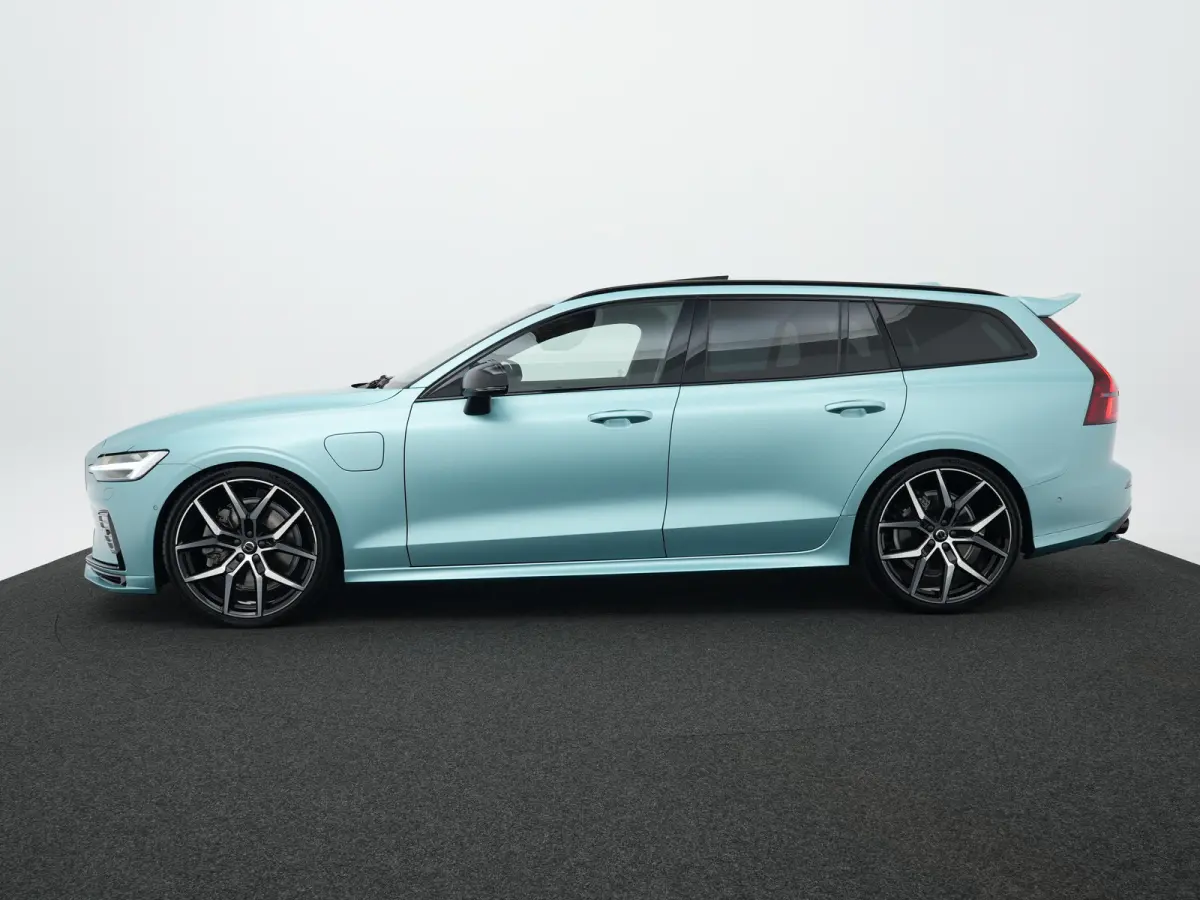 T8 Plug-in hybrid AWD Ultra Dark HEICO | Custum Wrap | 21" | Extra getint glas | Full-LED koplampen | HEICO SPORTIV achterskirt met sporteinddemper