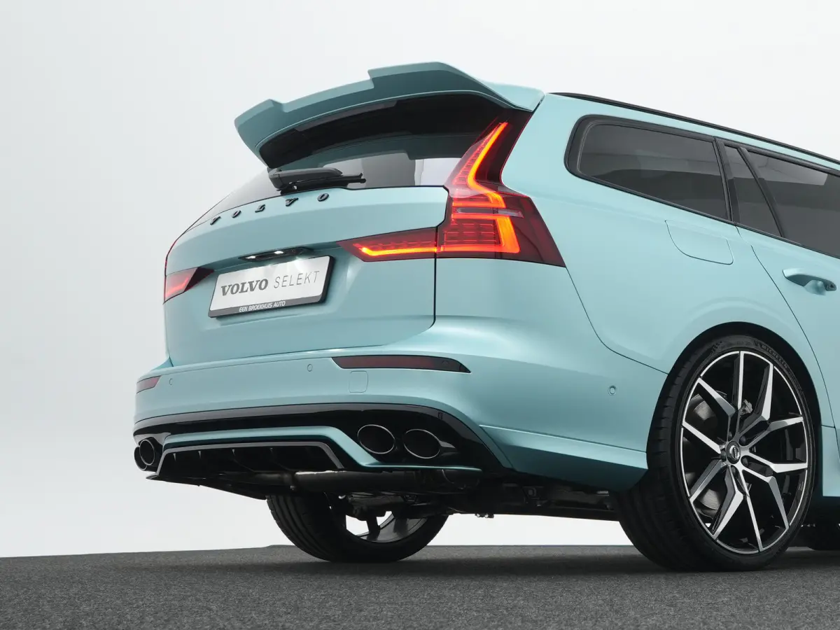 T8 Plug-in hybrid AWD Ultra Dark HEICO | Custum Wrap | 21" | Extra getint glas | Full-LED koplampen | HEICO SPORTIV achterskirt met sporteinddemper