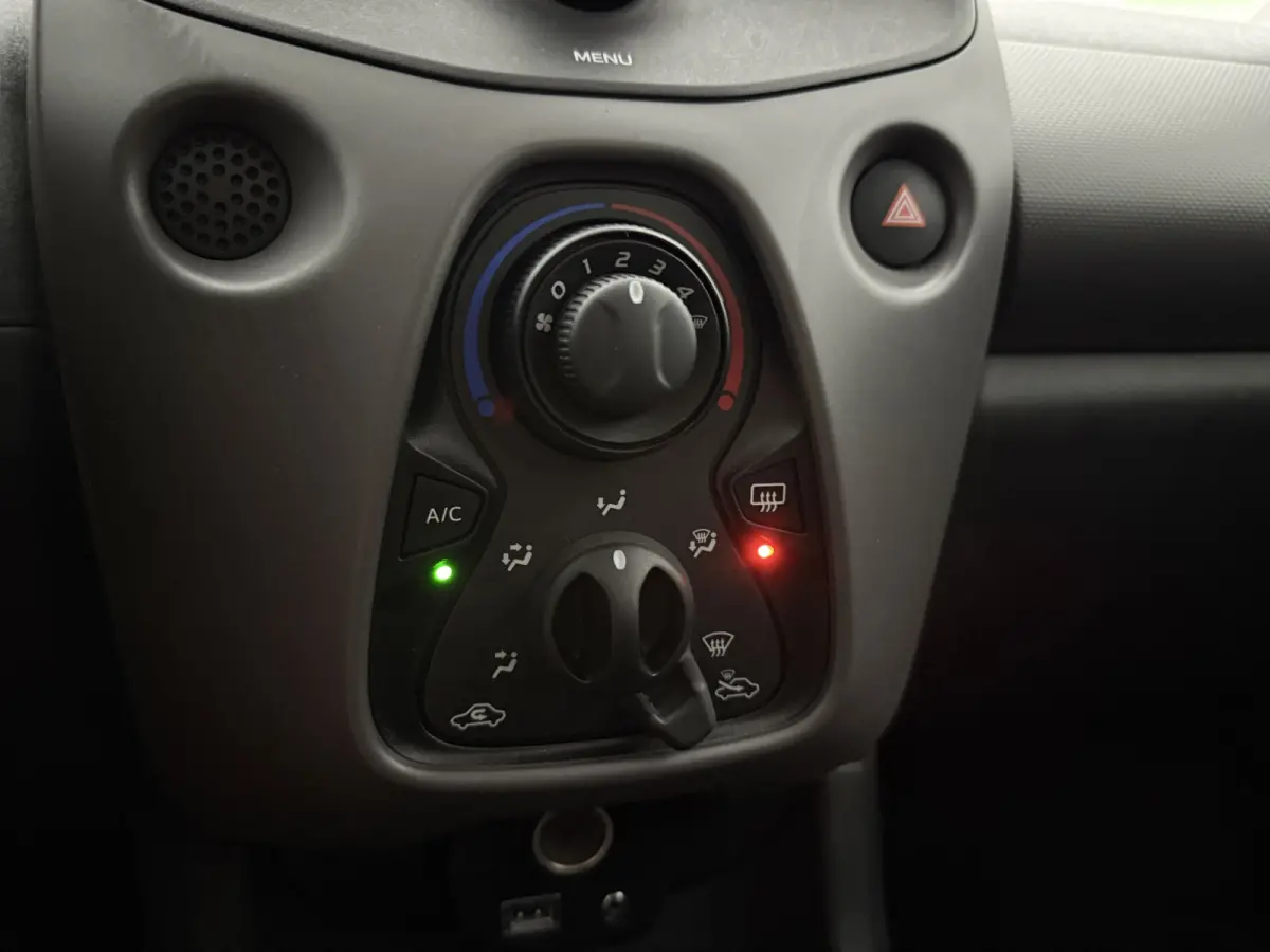 1.0 e-VTi Active | Airco | LED | Elektrische ramen | NAP