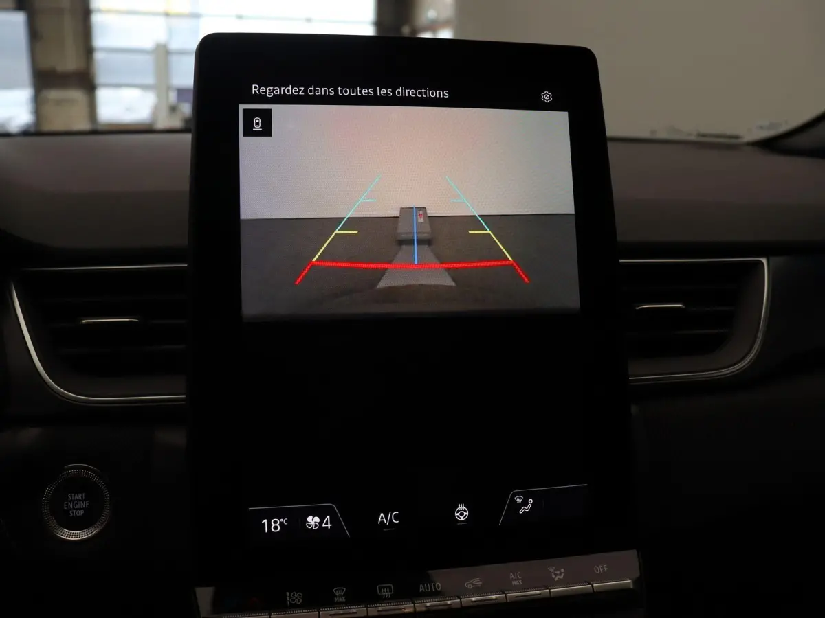 E-Tech full hybrid 145pk Esprit Alpine | Adaptive cruise control | Climate control | Stuurverwarming | Lichtmetalen velgen 19'' | Parkeersensoren Voor / Achter |