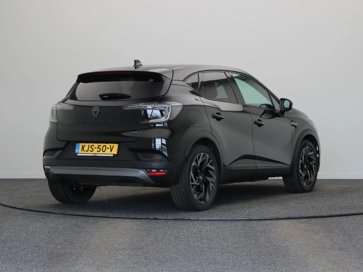 E-Tech full hybrid 145pk Esprit Alpine | Adaptive cruise control | Climate control | Stuurverwarming | Lichtmetalen velgen 19'' | Parkeersensoren Voor / Achter |