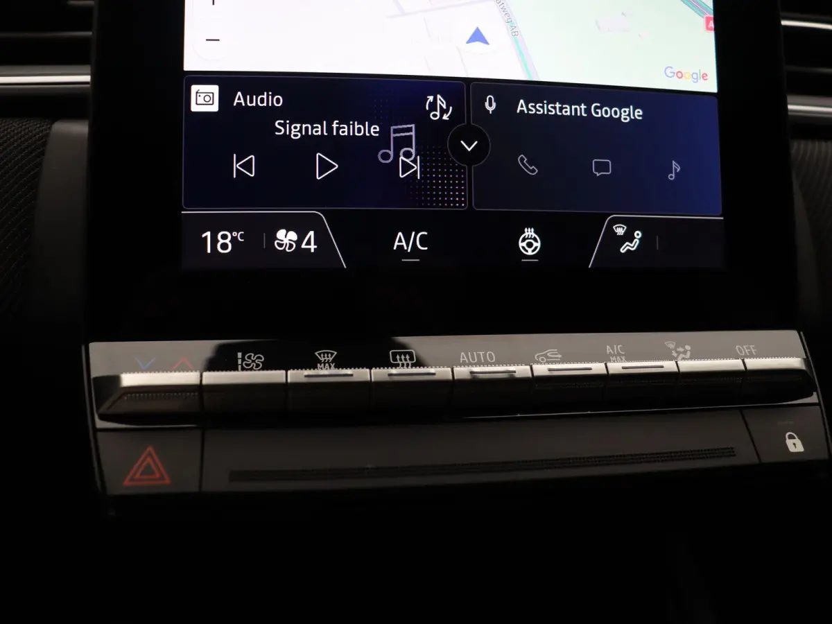 E-Tech full hybrid 145pk Esprit Alpine | Adaptive cruise control | Climate control | Stuurverwarming | Lichtmetalen velgen 19'' | Parkeersensoren Voor / Achter |